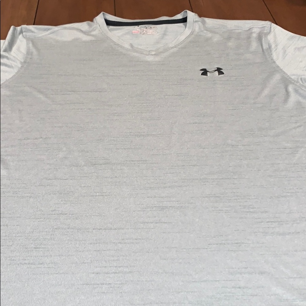 Under armor shorts sleeve V-neck
